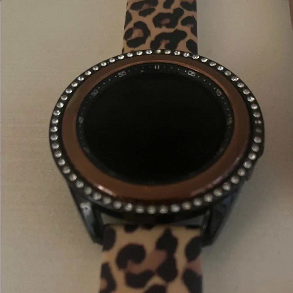 Samsung Leopard Print Smartwatch Rose Gold with Pink Bands